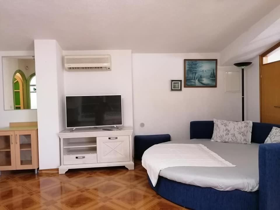 Apartamento Pacho Baška Voda Exterior foto